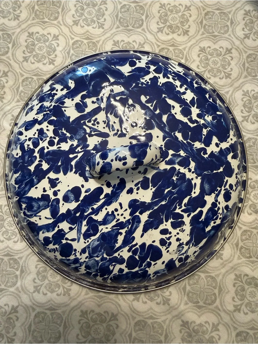 Golden Rabbit Enamelware Dutch Oven 2.5 qt Cobalt Blue & White Swirl